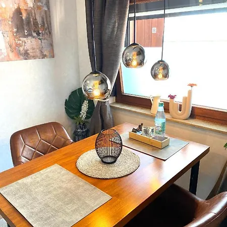 Schulz Zentrum 3* بون